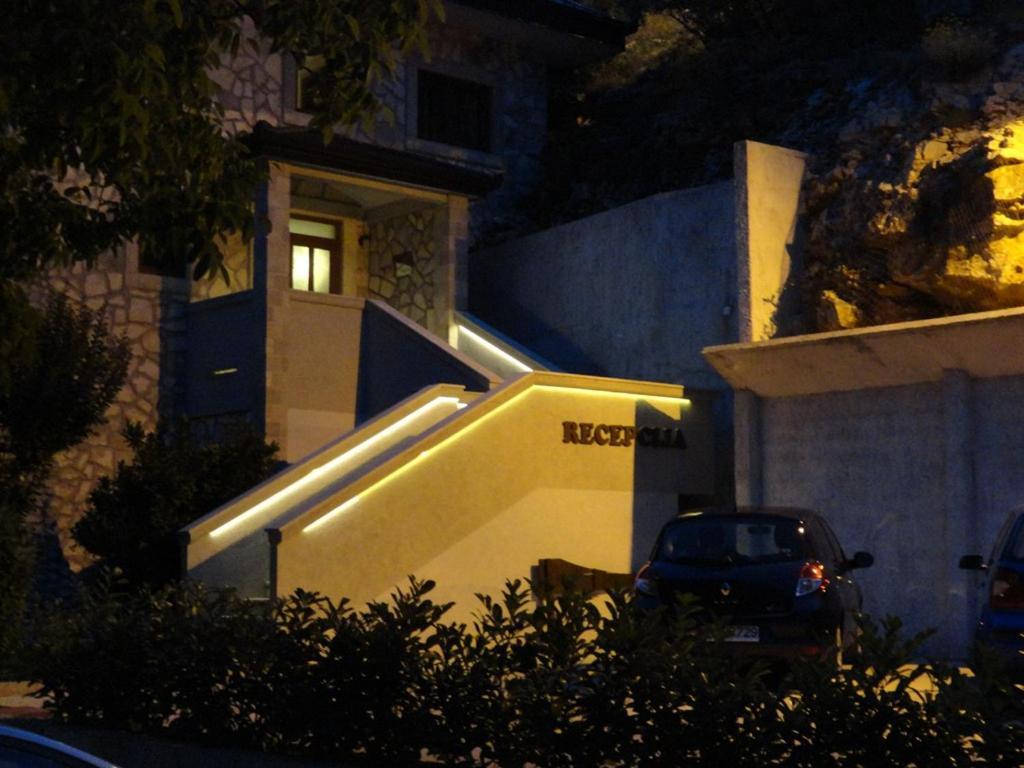 Spa&Hotel Studenac トレビニエ エクステリア 写真