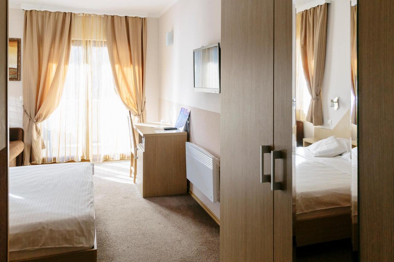 Spa&Hotel Studenac トレビニエ エクステリア 写真