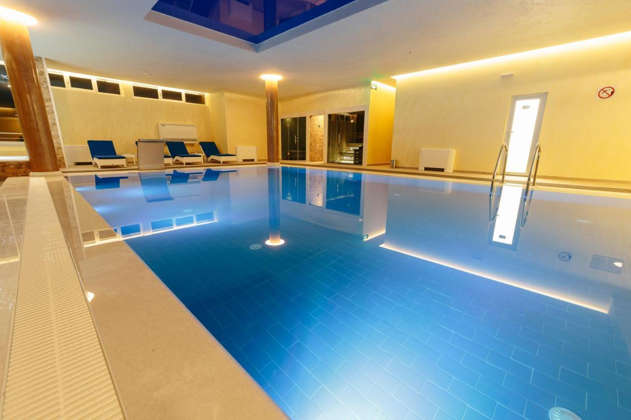 Spa&Hotel Studenac トレビニエ エクステリア 写真