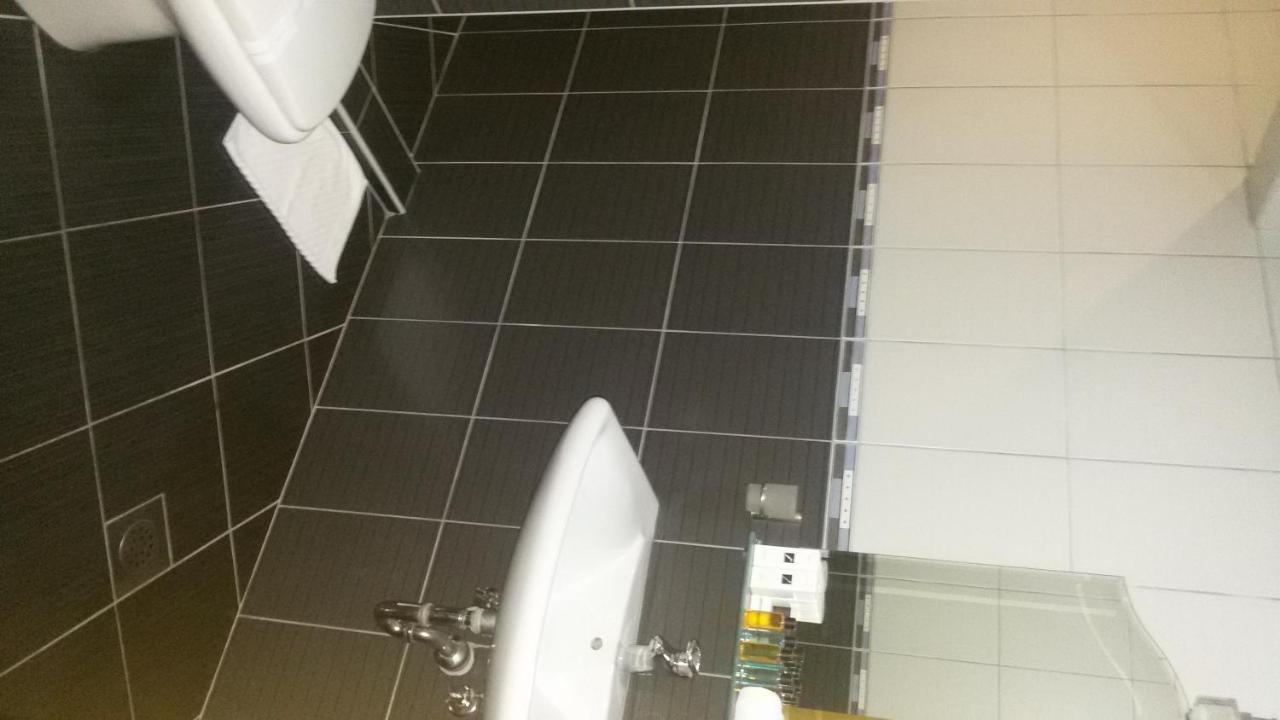 Spa&Hotel Studenac トレビニエ エクステリア 写真