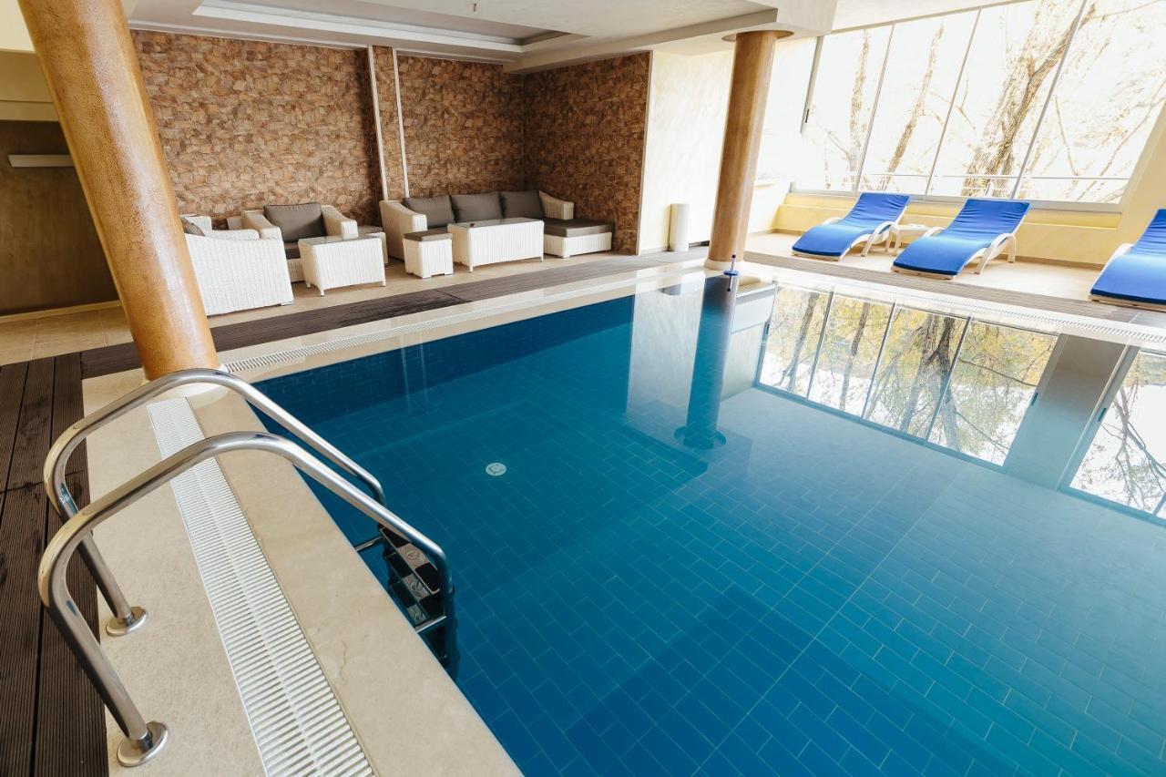 Spa&Hotel Studenac トレビニエ エクステリア 写真